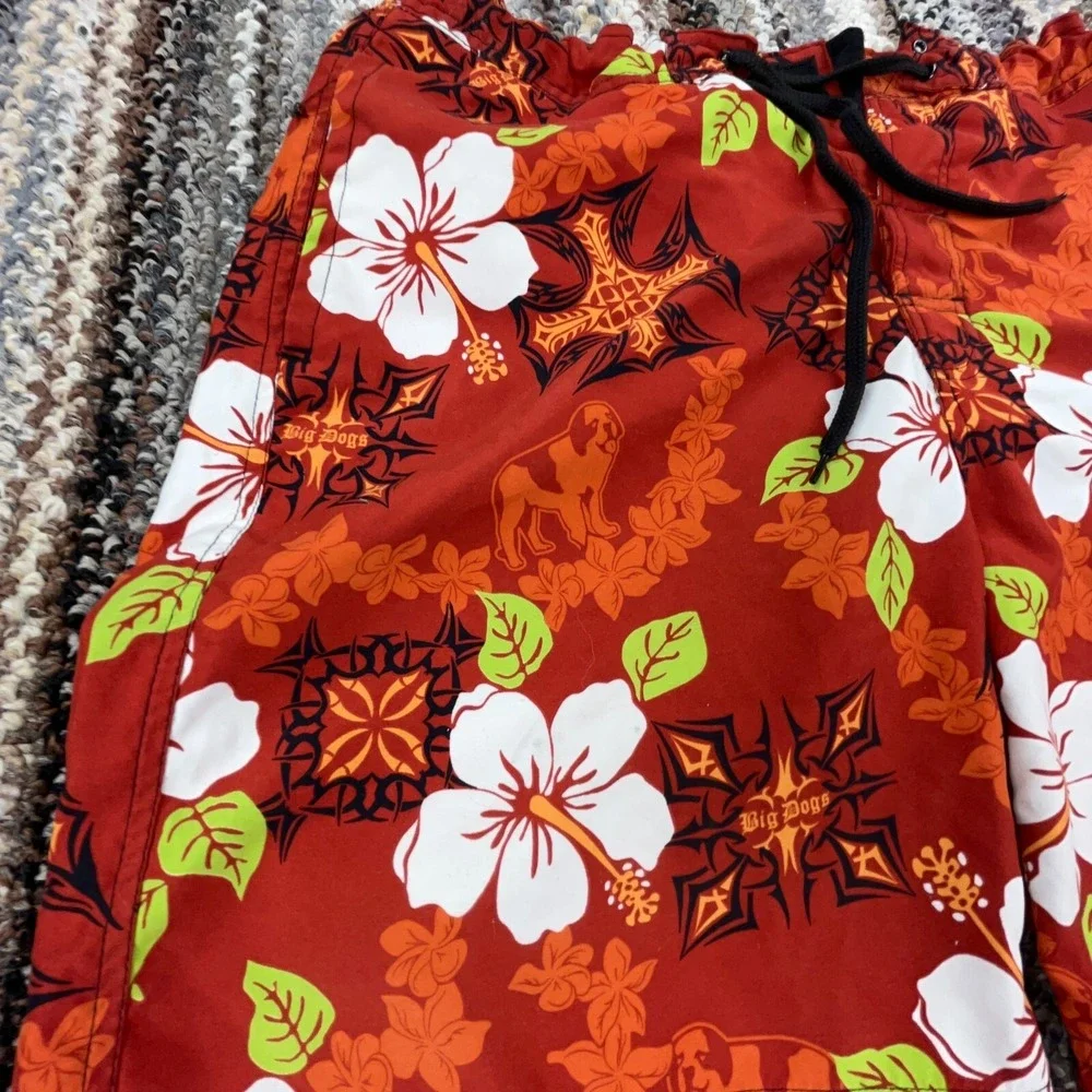 Big Dogs Swim Trunks Men Medium Red Floral Bored Shorts Surfing Hawaiian Beach‎